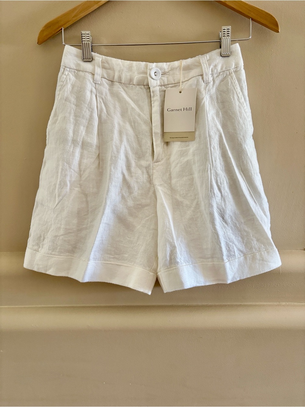 Garnet Hill Linen Trouser Shorts. White. Size 0. 100% European Linen. NWT.